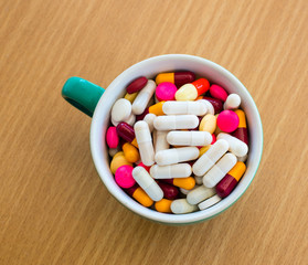 Können blutdrucksenkende Medikamente, insbesondere Amlodipin, erektile Dysfunktion verursachen?